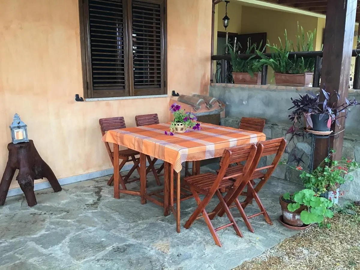 Donna Violante Porto Corallo Affittacamere Villaputzu 0*,  Italy