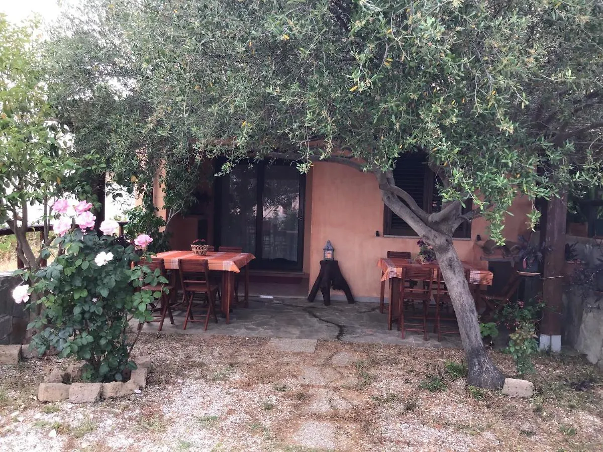 Donna Violante Porto Corallo Affittacamere Villaputzu Guest house