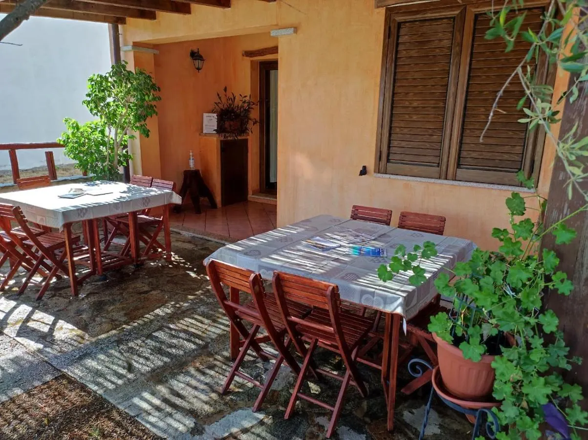 Donna Violante Porto Corallo Affittacamere Villaputzu Italy