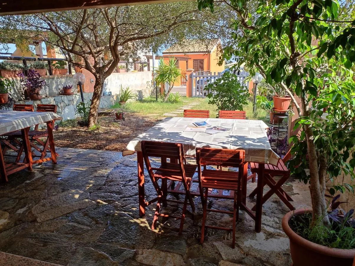 Donna Violante Porto Corallo Affittacamere Villaputzu Guest house