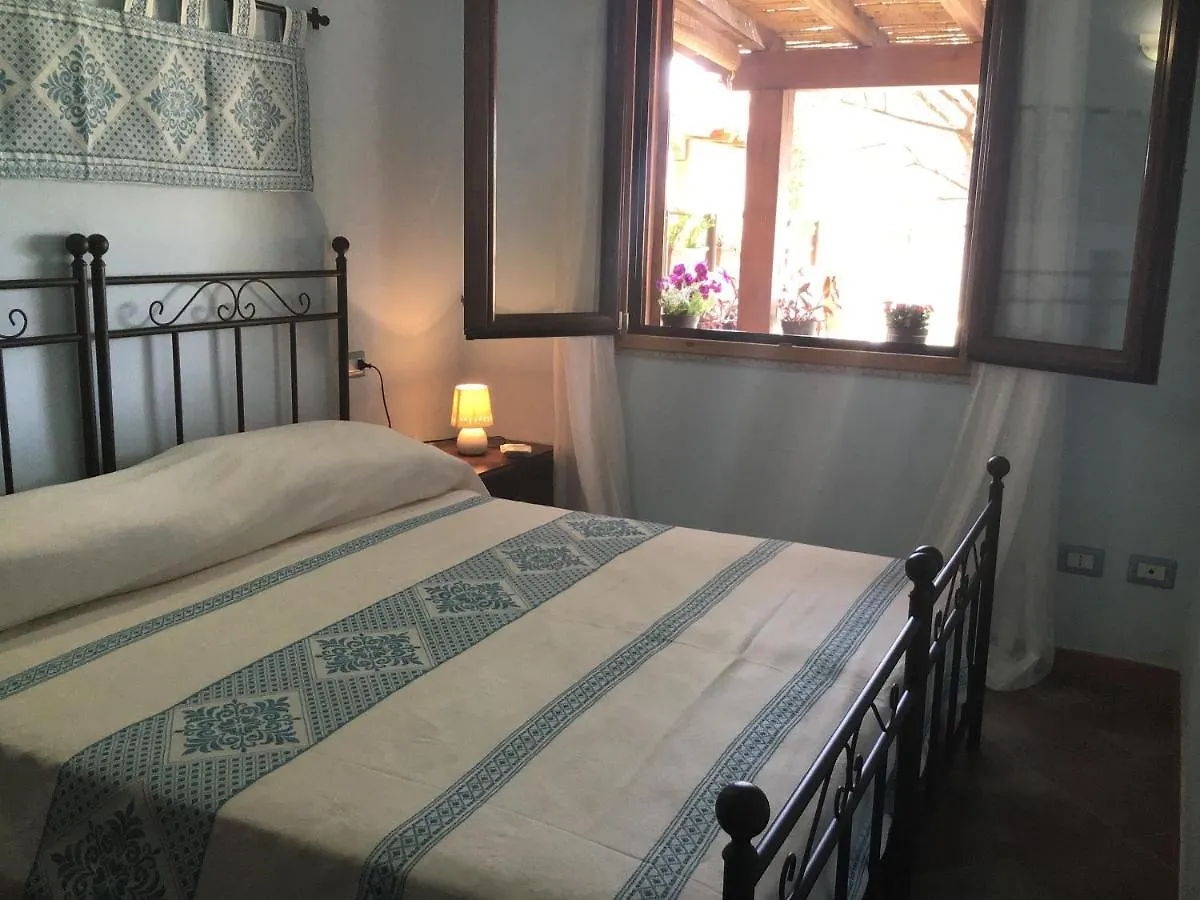 Donna Violante Porto Corallo Affittacamere Villaputzu Olaszország